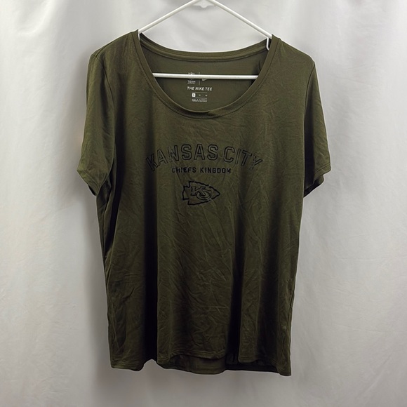 Nike Tops - Kansas City Chiefs Women’s Nike Salute To Service T-shirt Size XL Army Green NFL